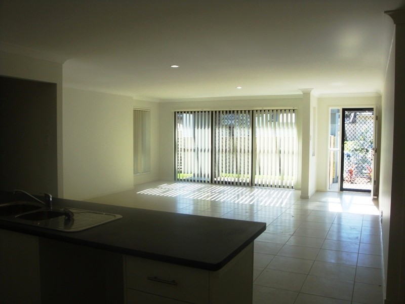 Pacific Pines QLD 4211
