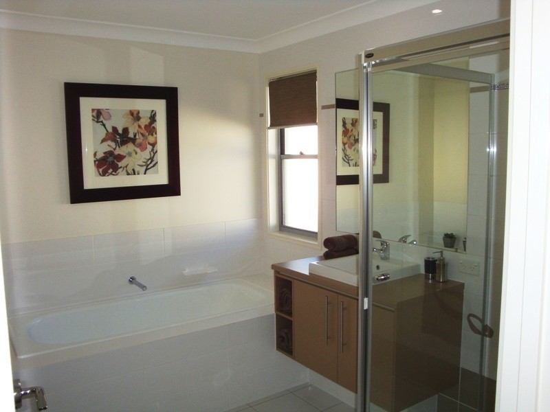 Augustine Heights QLD 4300