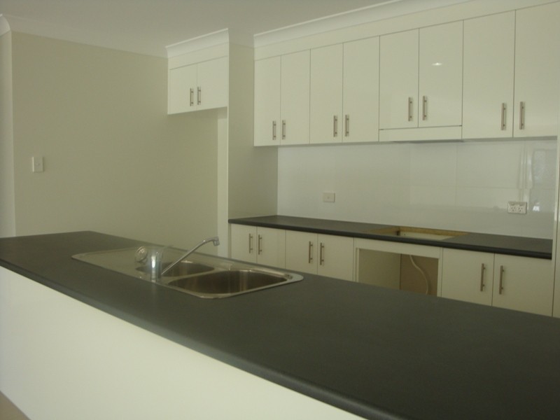 Pacific Pines QLD 4211