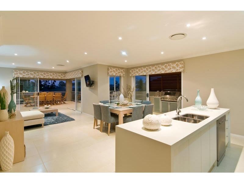 13 Stoney Creek Circuit, Jacobs Ridge, Ormeau QLD 4208