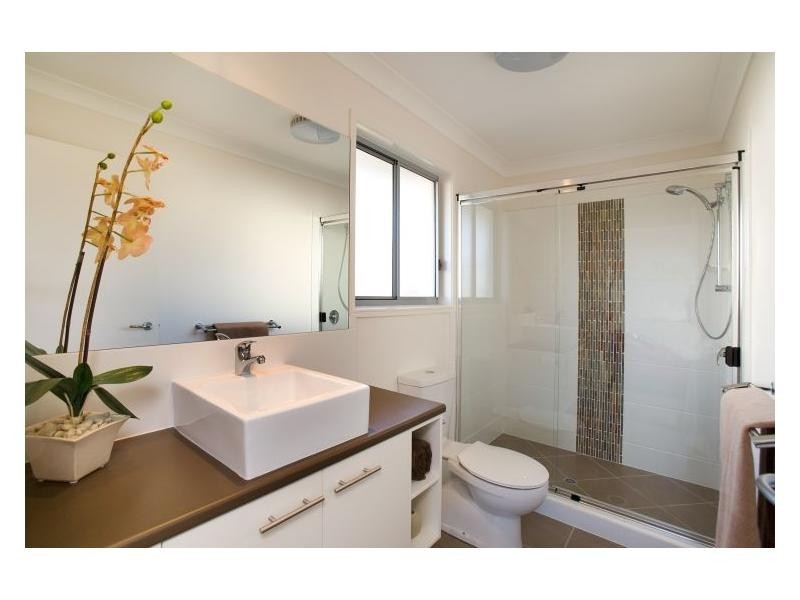 Durack QLD 4077