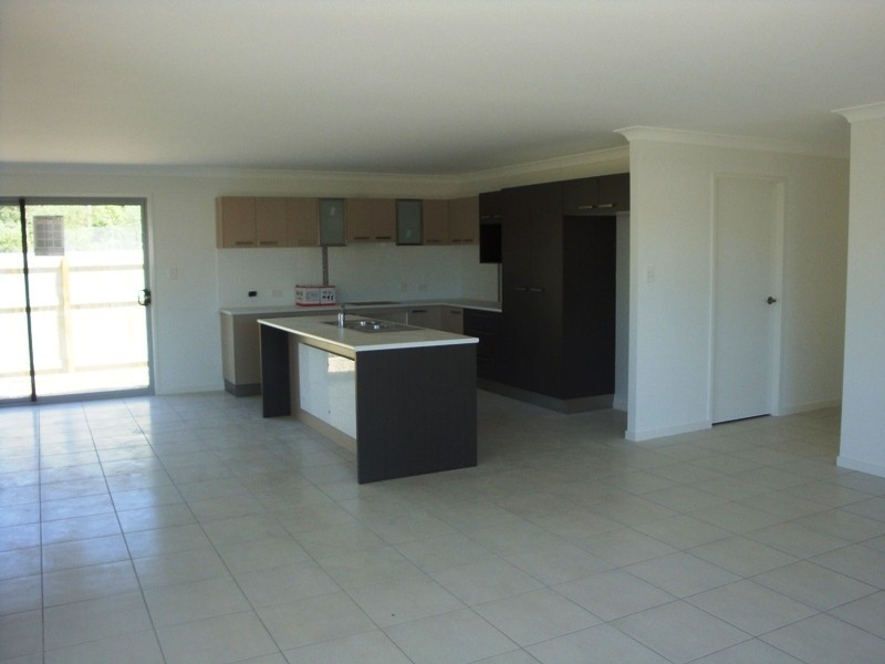 Hillcrest QLD 4118