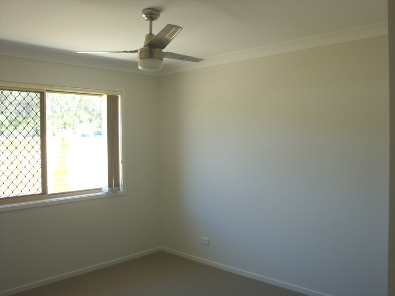 12 Dily Street, Hillcrest QLD 4118