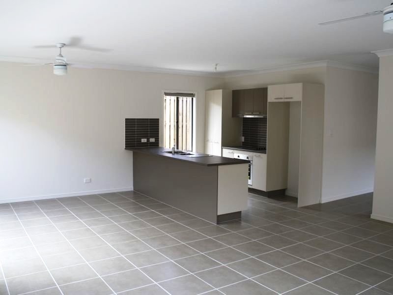 Pacific Pines QLD 4211