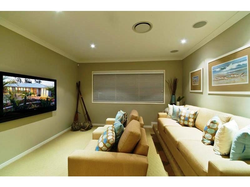 Pacific Pines QLD 4211