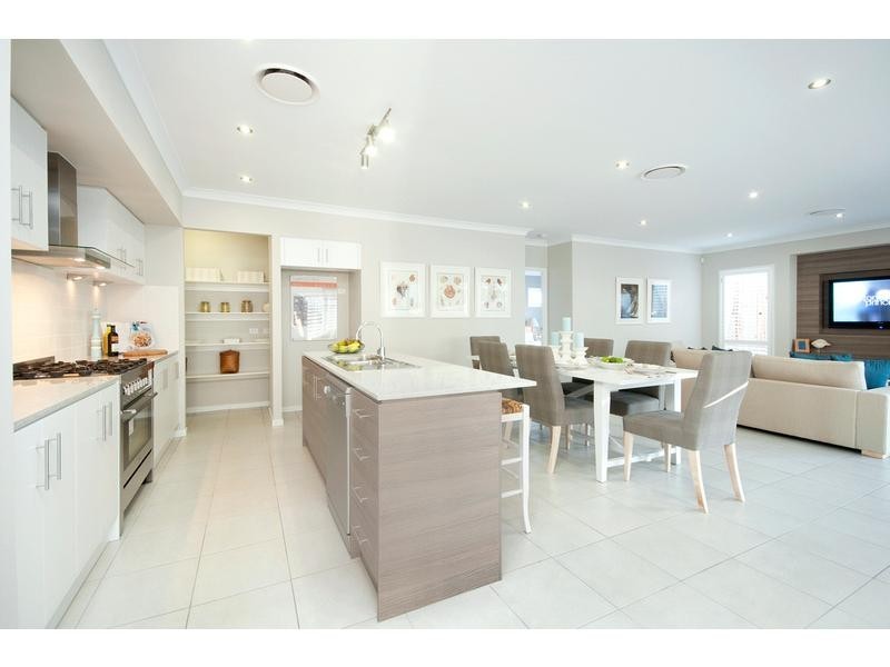 Augustine Heights QLD 4300
