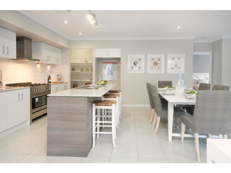 Augustine Heights QLD 4300