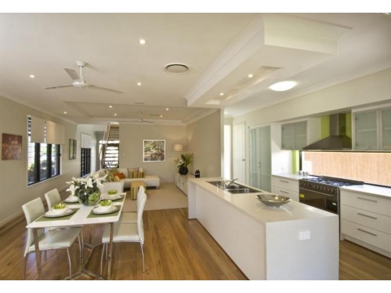 11 Waratah Crescent, Springfield Lakes QLD 4300