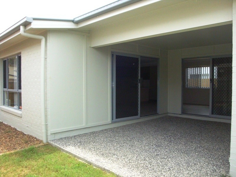 5 Tooloom Court, Waterford QLD 4133