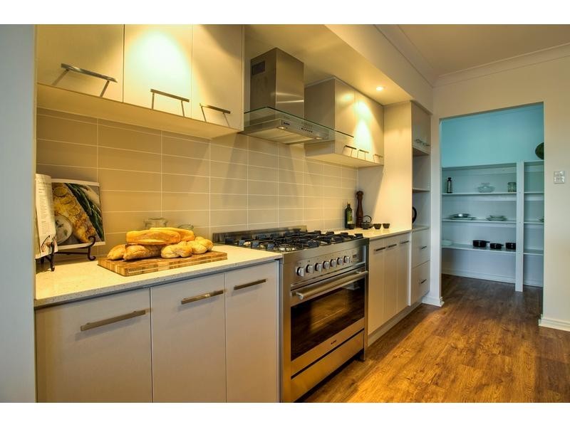 33 Forrestal Circuit, North Lakes QLD 4509