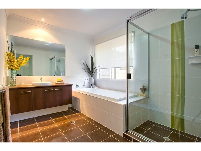 33 Forrestal Circuit, North Lakes QLD 4509