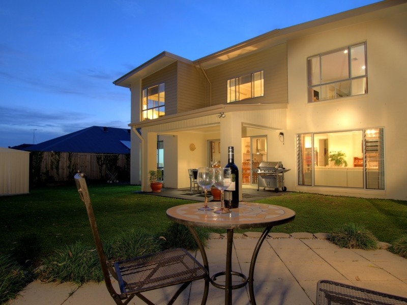 8 Trevi Close, Eight Mile Plains QLD 4113