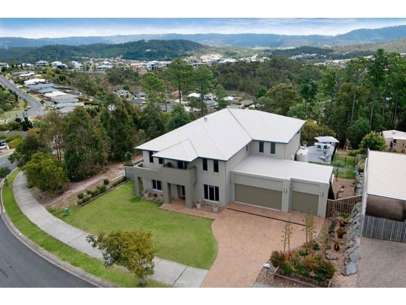 24 Hillary Circuit, Pacific Pines QLD 4211