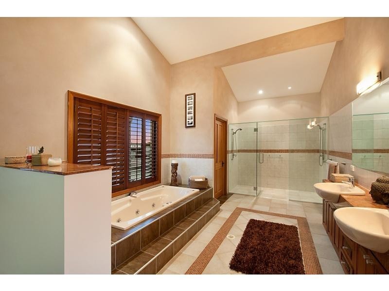 26 Buccaneer Court, Paradise Waters QLD 4217