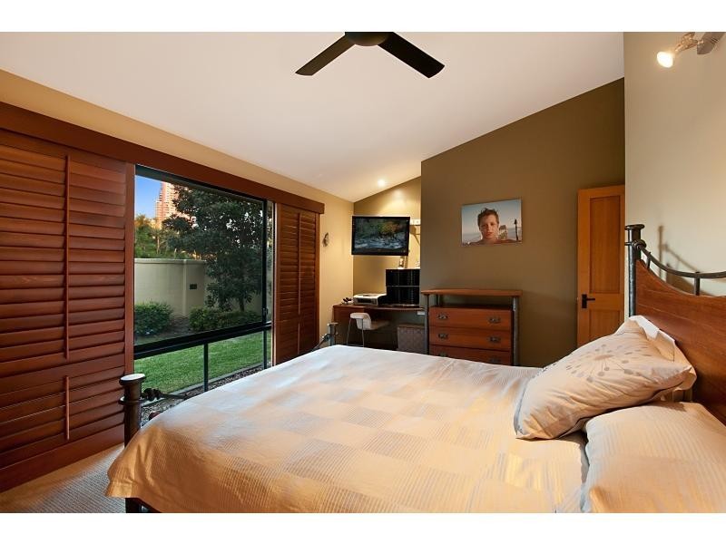 26 Buccaneer Court, Paradise Waters QLD 4217