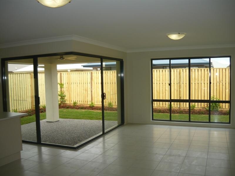 50 Plantation Crescent, Riverstone Crossing, Upper Coomera QLD 4209