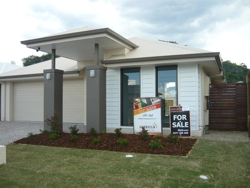 6 Falkener Street, Riverstone Crossing, Upper Coomera QLD 4209