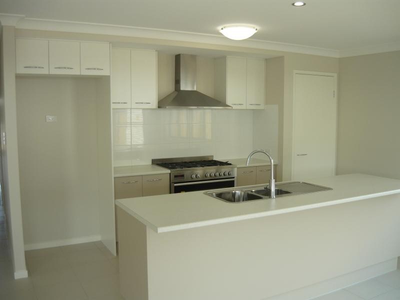 6 Falkener Street, Riverstone Crossing, Upper Coomera QLD 4209