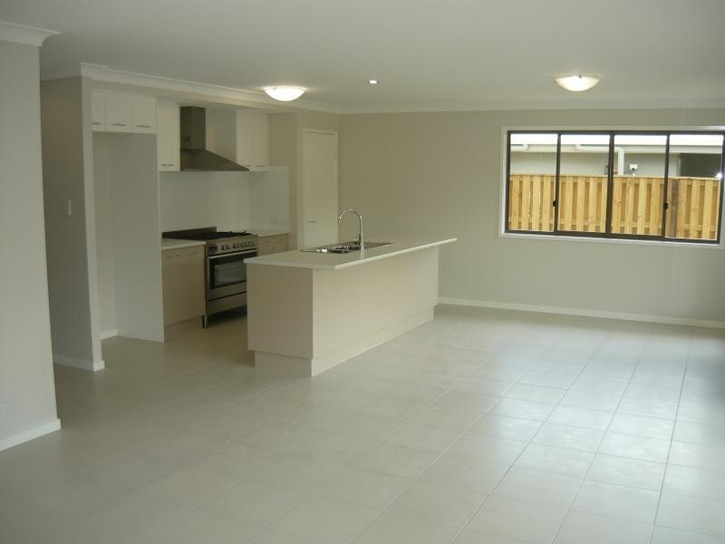 6 Falkener Street, Riverstone Crossing, Upper Coomera QLD 4209