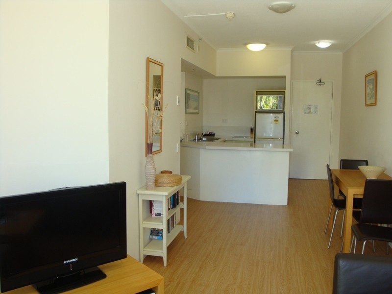Main Beach QLD 4217