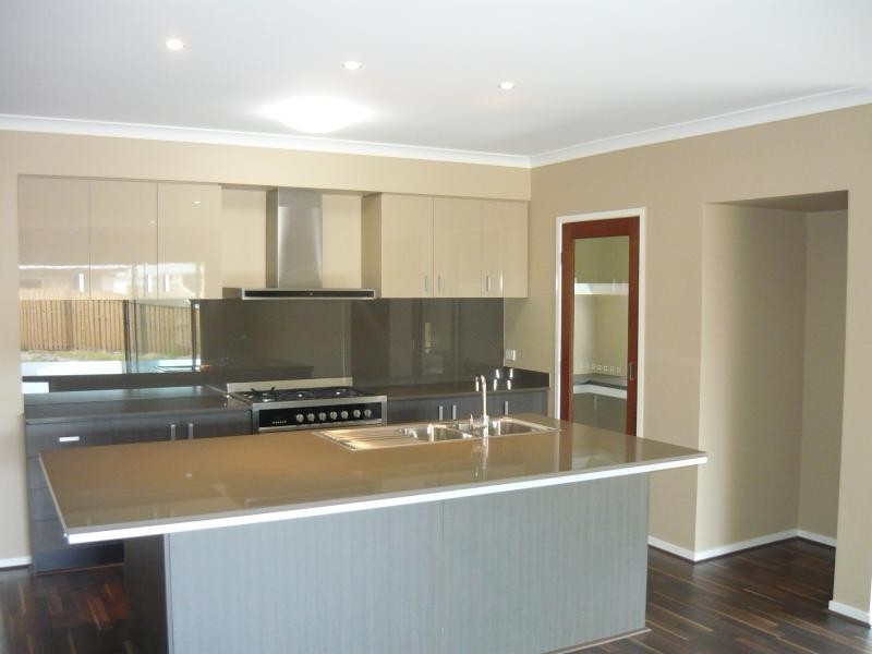 6 Aston Street, Coomera Retreat, Upper Coomera QLD 4209