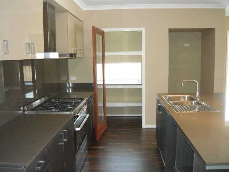 6 Aston Street, Coomera Retreat, Upper Coomera QLD 4209