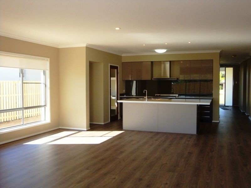 17 Alfa Drive, Coomera Retreat, Upper Coomera QLD 4209