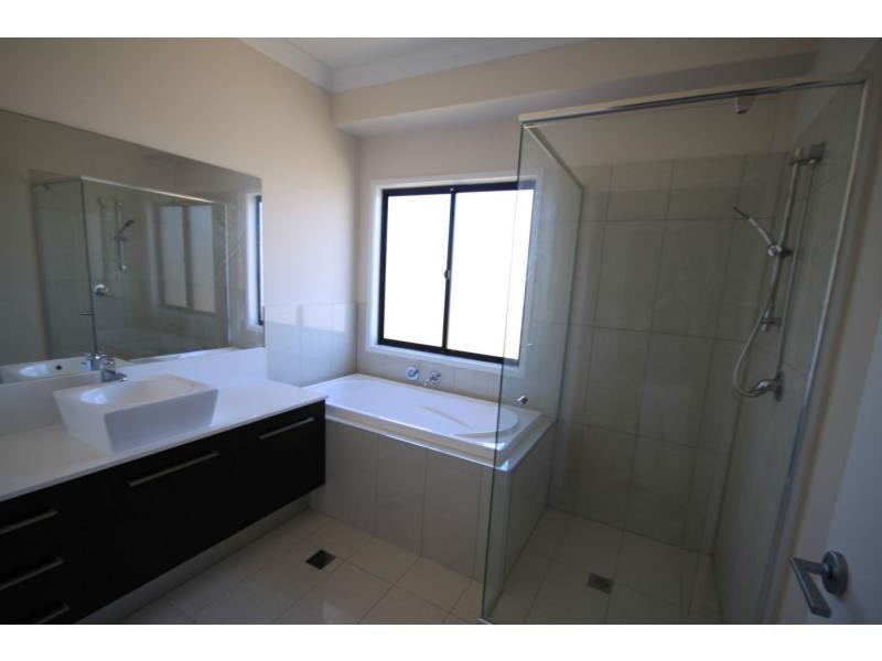 11 Marrinup Street, Highland Reserve, Upper Coomera QLD 4209