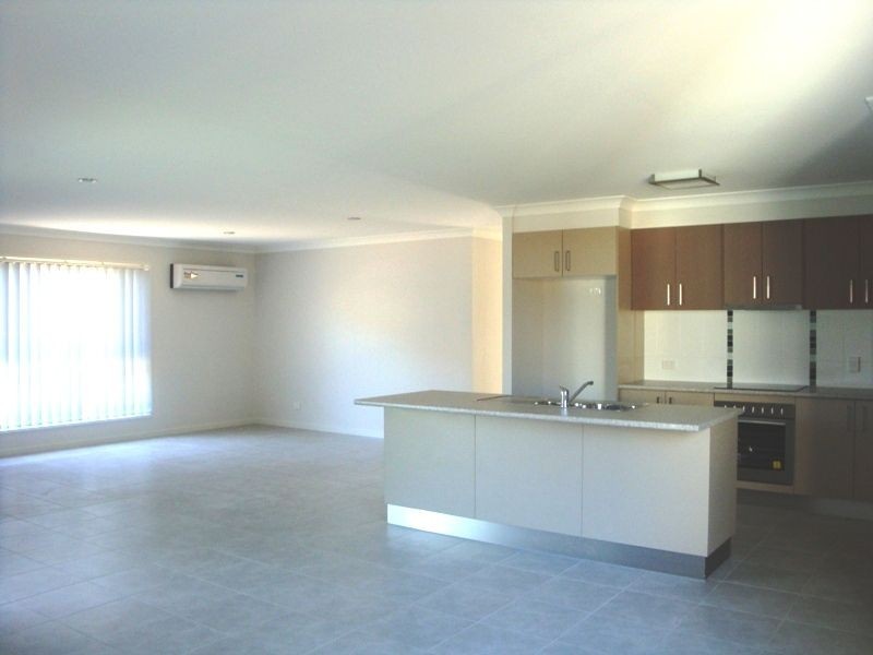 5 Tooloom Court, Waterford QLD 4133