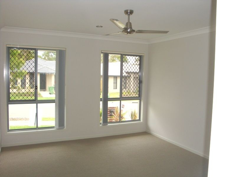 5 Tooloom Court, Waterford QLD 4133