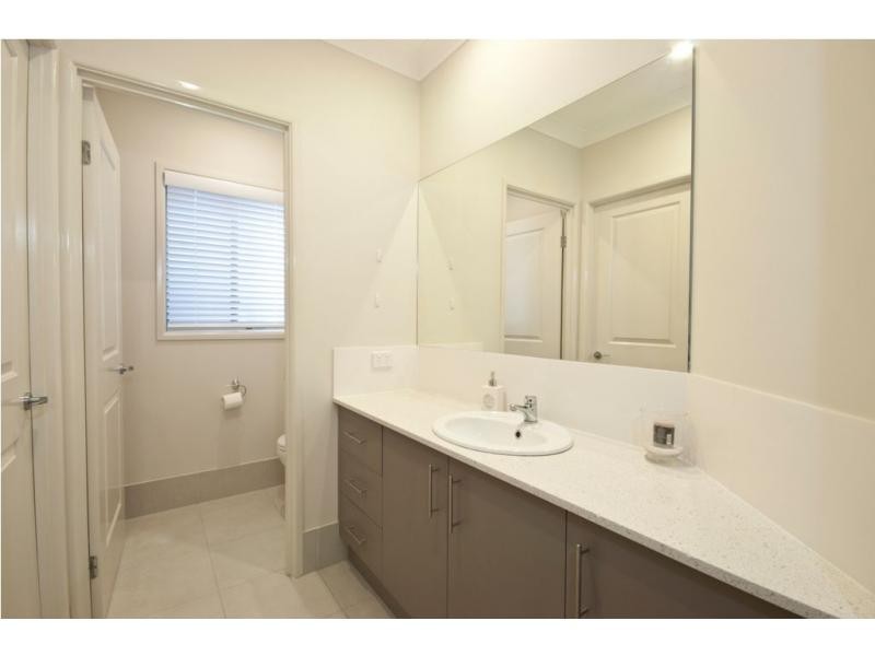 18 Plantation Crescent, Riverstone Crossing, Upper Coomera QLD 4209