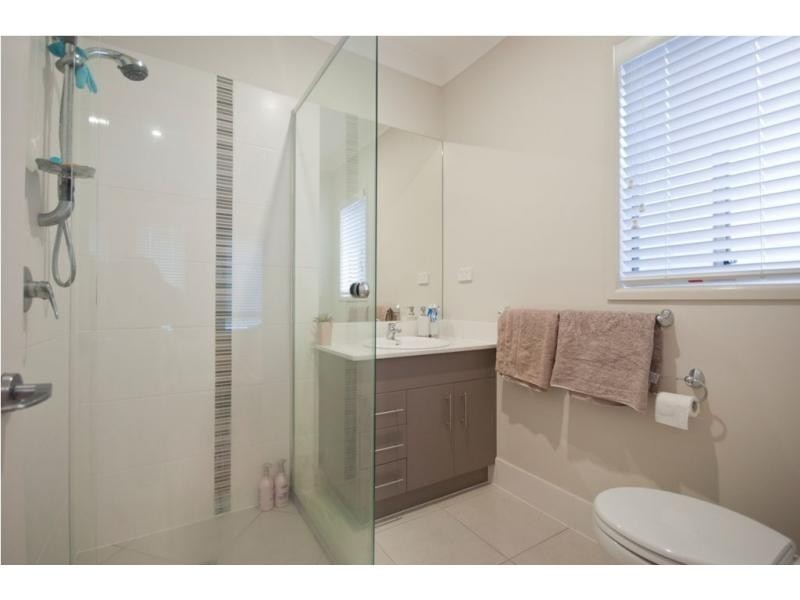 18 Plantation Crescent, Riverstone Crossing, Upper Coomera QLD 4209