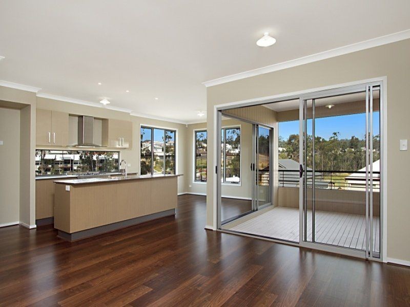 8 McKivat Drive, Springfield Lakes QLD 4300