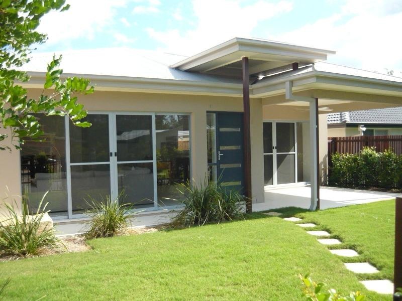 21 Bunderoo Circuit, Gainsborough Greens, Pimpama QLD 4209