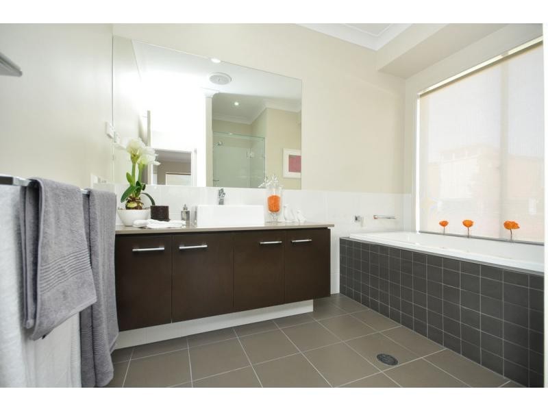 North Lakes QLD 4509