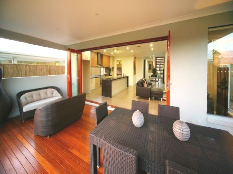 Hope Island QLD 4212