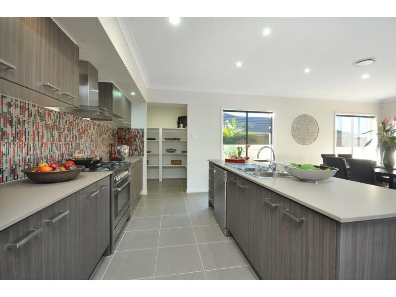 North Lakes QLD 4509