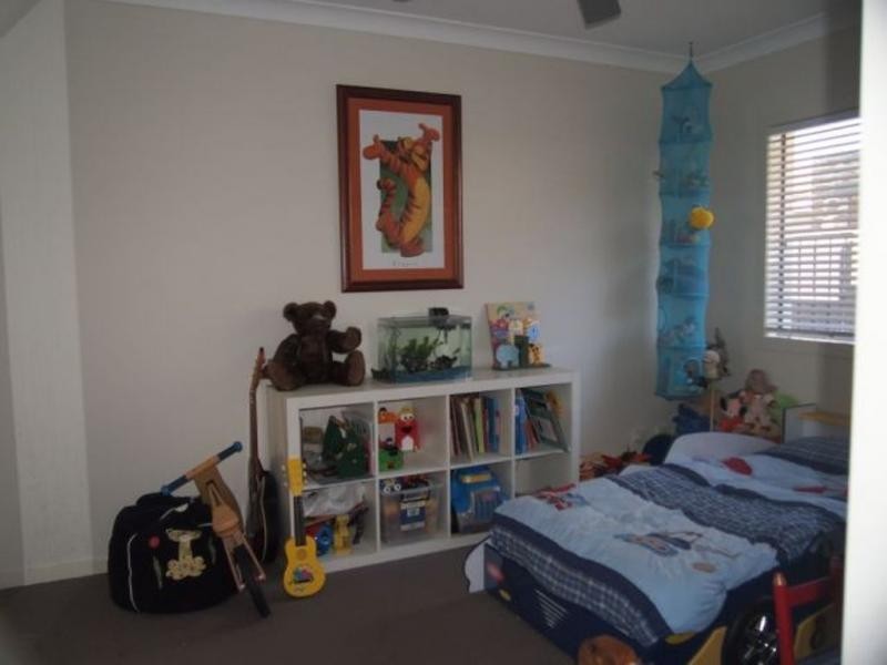 23 Drafters Crescent, Upper Coomera QLD 4209