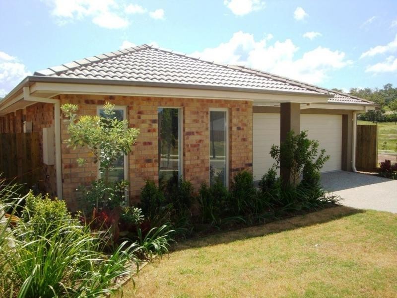 25 Ellenborough Avenue, Ormeau QLD 4208