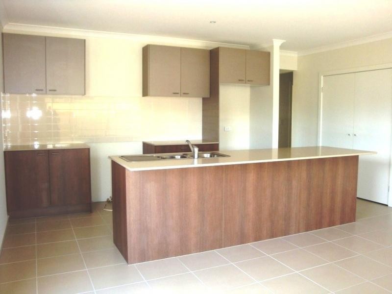 25 Ellenborough Avenue, Ormeau QLD 4208