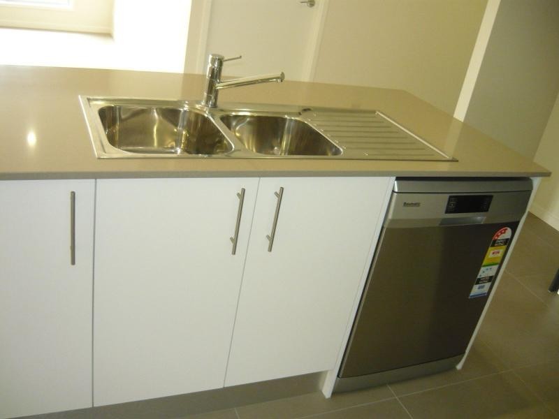 Oxenford QLD 4210