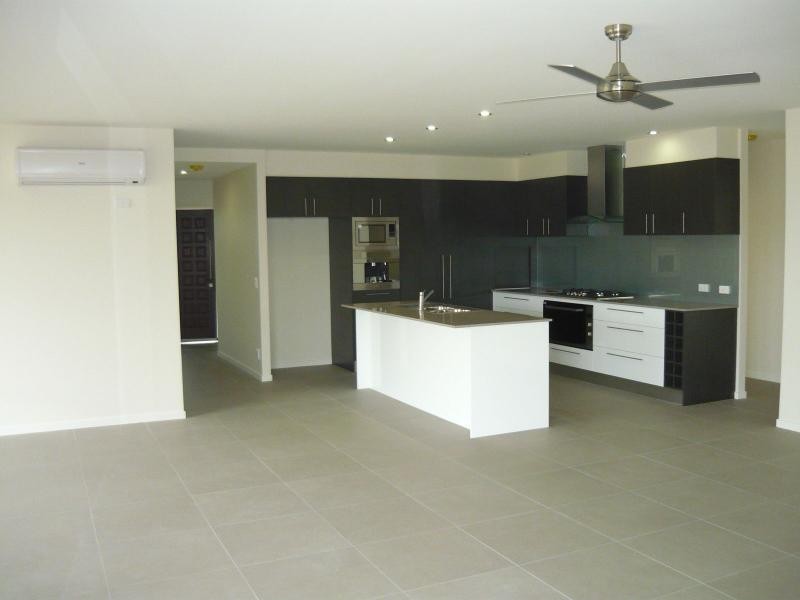 Oxenford QLD 4210