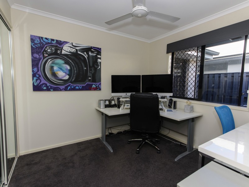 14 Plantation Cres, Maudsland QLD 4210