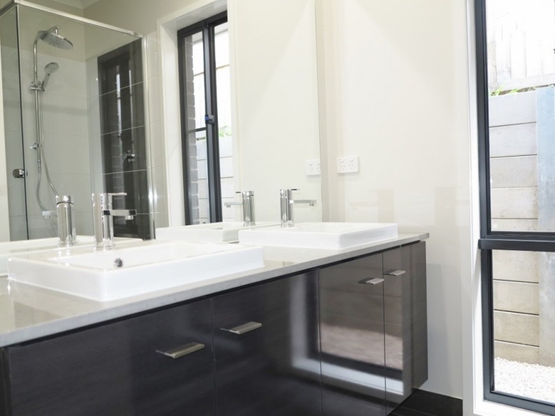 36 Greenstone St, Yarrabilba QLD 4207