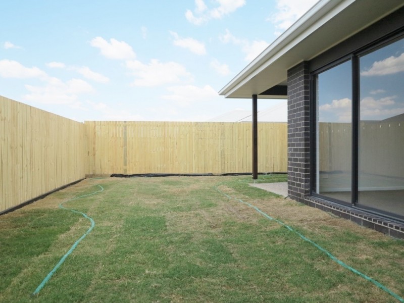 36 Greenstone St, Yarrabilba QLD 4207