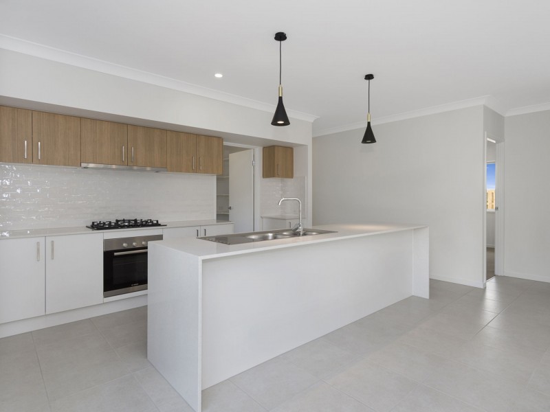 49 Prairie Avenue, Maudsland QLD 4210