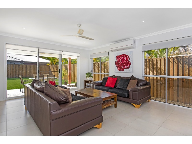 37A Plantation Cres, Maudsland QLD 4210