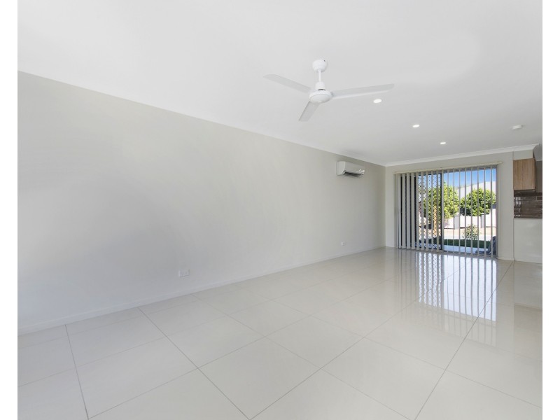 3/57 McAuley, Pacific Pines QLD 4211