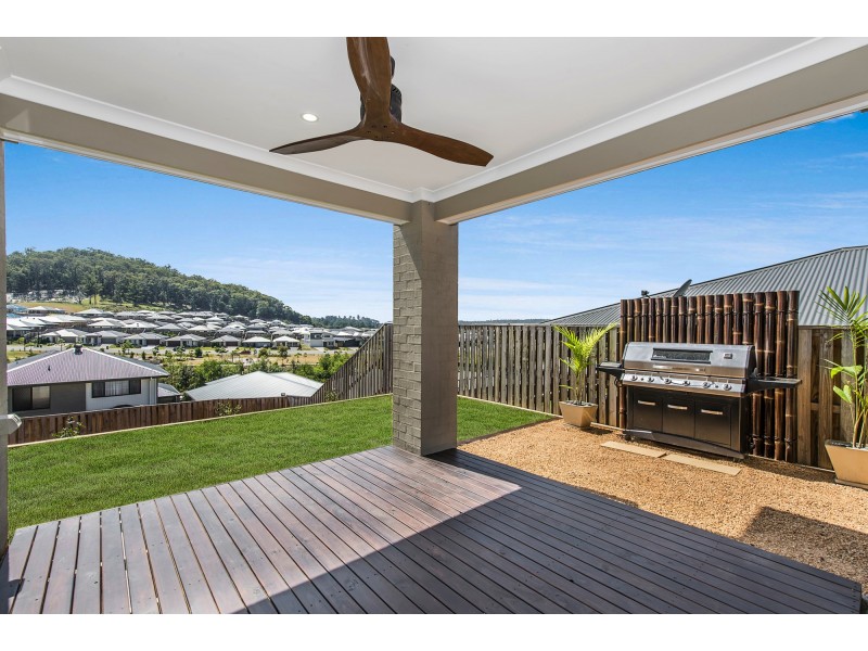 13 Greenvale Cres, Maudsland QLD 4210