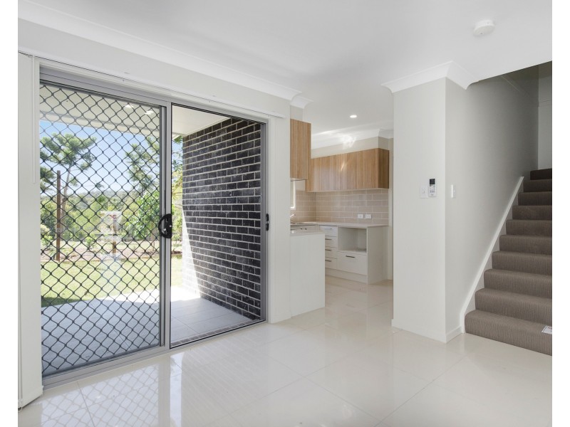 57 Mcauley Pde, Pacific Pines QLD 4211